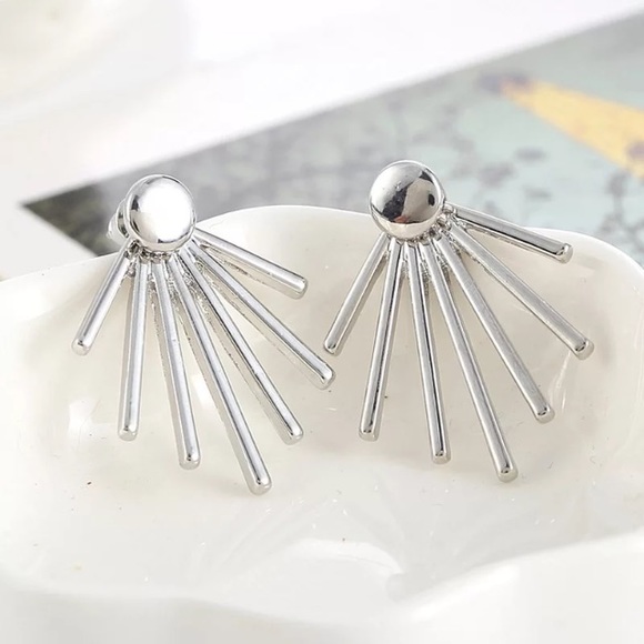 Boho Silver fan earrings - Picture 7 of 8